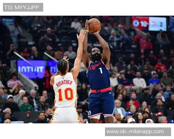 快船半场领先老鹰14分哈登表现出色祖巴茨双十小卡状态低迷