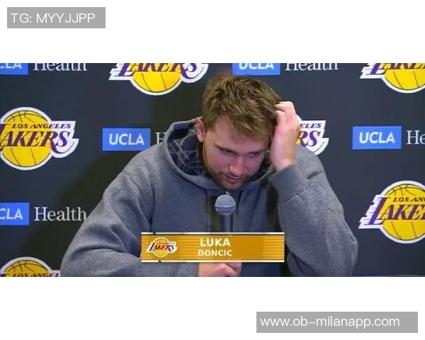 东契奇幽默自嘲英语水平调侃八村塁大学经历引发关注