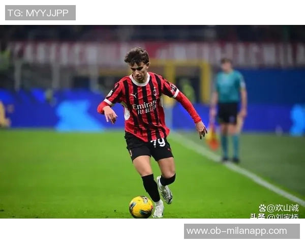 菲利克斯精准下底传中C罗门前接应却遗憾错失良机